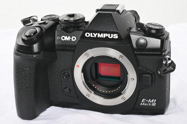Olympus OM-D E-M1 Mark III + 12-40mm F2.8 -Gebrauchtartikel-